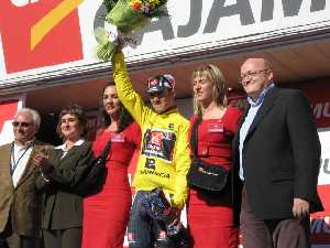 Valverde de amarillo en la Vuelta Ciclista a Murcia 2007
