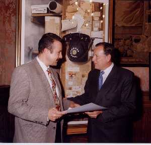 1998-Con Alvarez del Manzano Salon  Otoo