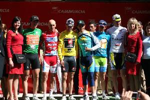 Todos los maillots de la Vuelta Ciclista a Murcia 2008 en el podio