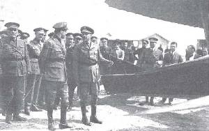 Alfonso XIII, en el aeródromo de Los Alcázares