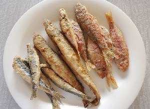 Fritura de salmonetes y otros pescados [Salmonete]