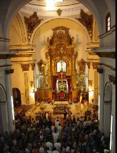 Altar Mayor de la iglesia parroquial de Santiago en Pliego