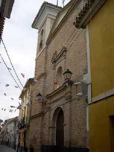 Fachada de la Iglesia [Iglesia de San Juan Bautista]