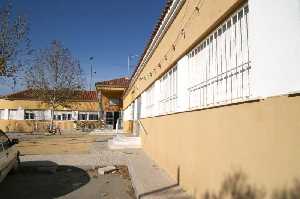 Fachada del Local Social de Torrecilla 