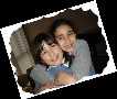 Mara Coll, 11 aos, voz; y Elena Gomriz, 9 aos, voz.  