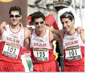 Benjamín, Miguel Angel López y Juanma Molina en el podium del Campeonato de España de 20 km. celebrado en Castro Urdiales 2008 