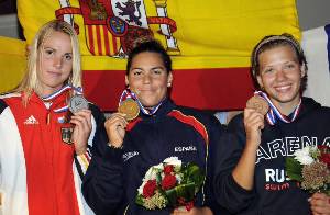 Podium del Campeonato de Europa en Aguas Abiertas. 25 km. Dubrovnik. Año 2008. Margarita Domínguez consigue el oro 
