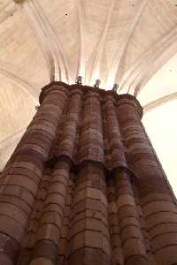 Columna en el interior de la Catedral de Murcia