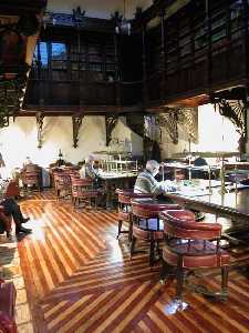 Interior de la Biblioteca del Casino de Murcia