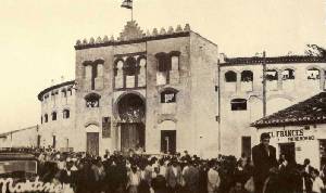 Plaza de toros La Deseada en 1950 [toros en Cieza]