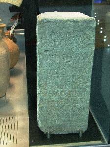 Museo ARQUA. Inscripcin romana en piedra