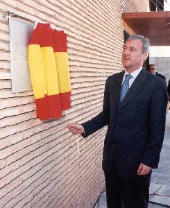Ramn Luis Valcrcel inaugur el CTA el 23 de abril de 1999