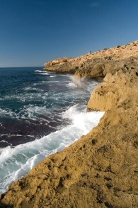 Los acantilados y zonas rocosas constituyen un Lugar de Importancia Geolgica