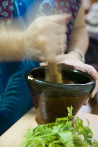 Picando el ajo y perejil 