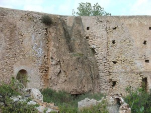 Los procesos geolgicos pueden ser muy rpidos. Los travertinos que se han formado en el acueducto lo avalan 