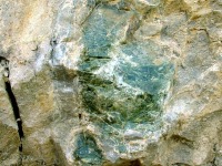 Mineralizaciones de calcedonia verde y gata musgosa localizada en las rocas ultrapotsicas (lamproitas) de Zeneta (Murcia) 