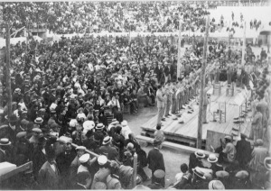 Concierto en la plaza de toros. Aos veinte. Foto Casa. Archivo M. Guilln