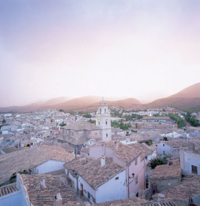 Casco Antiguo de Caravaca de la Cruz. Al frente Iglesia parroquial de El Salvador