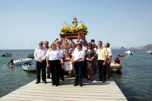 La Virgen del Carmen en la playa 