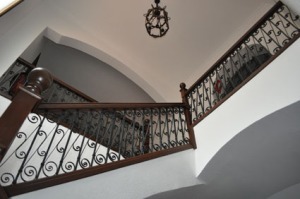 Escalera Centro de la Mujer 