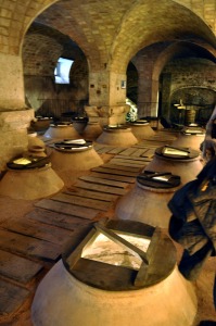  Bullas-Museo del Vino-tinajas ilumins 