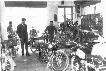 Taller de motos en 1959.