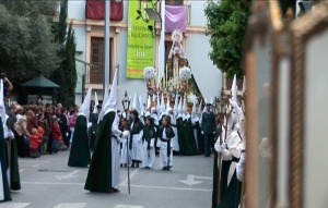 La 'Virgen Santisma de la Esperanza' a su paso por Isidoro de la Cierva  