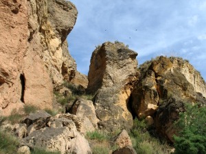 Bloques cados en la base del desprendimiento. Muchos de estos bloques son calizas arrecifales 