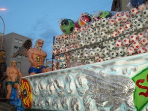 Carrozas del desfile Entierro de la Sardina 