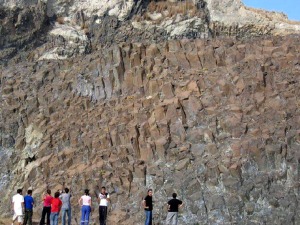 Murcia es una regin con una dilatada historia volcnica que ha generado numerosos lugares de inters geolgico. Disyuncin columnar del Cerro Negro de Calasparra 