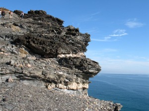 En Murcia estn representadas la mayora de las rocas del planeta Tierra, salvo las plutnicas. Rocas metamrficas, esquistos y cuarcitas, de Calblanque 