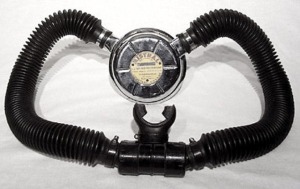 Aqua-Lung o regulador inventado por Jacques Cousteau y mile Gagnan 
