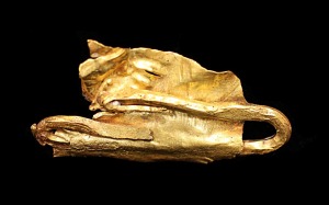 Lmina y barrita amortizadas (oro batido; Siglos. IV-II a.C.)