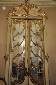 otra puerta por delante 