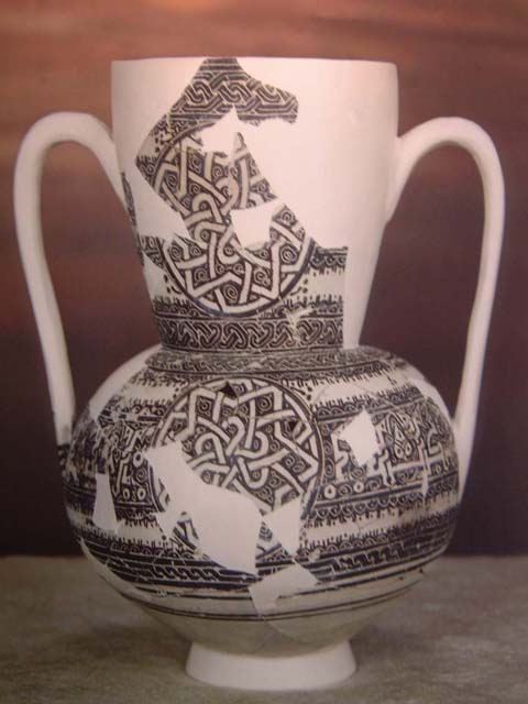 Museo Arqueologico Calasparra. Jarra Esgrafiada. 