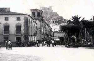Imagen del Paseo y la Calle del Cao en los aos 50.