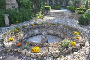 Fuente en el atrio 
