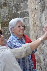 Tocando el muro-1 