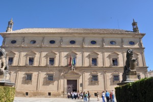Palacio de las Cadenas-Ayt de beda 