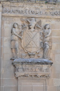 Sacra Capilla de El Salvador-escudo 