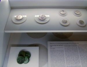 Tesoros. Materia, ley y forma - Sala VIII