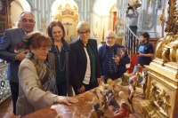 La consejera de Cultura y Portavoca, Noelia Arroyo, visita el montaje de la exposicin de las figuras realizadas por Jos Antonio Hernndez Navarro para el beln de la Pea La Pava 