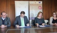 Firma del Convenio, Proyecto Carmes, Ayuntamiento de San Pedro del Pinatar y la Fundacin Integra 