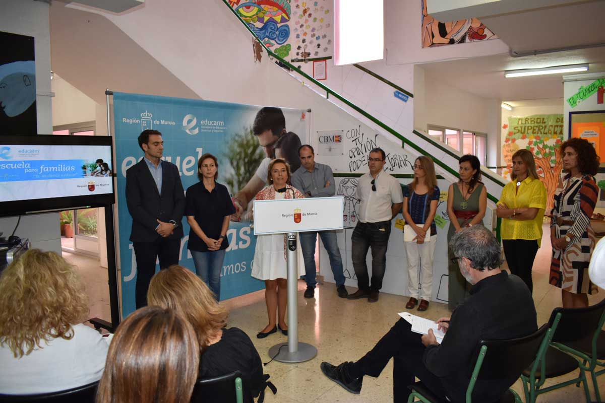 Escuela para Familias Escuela para Familias