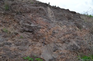 El agua caliente rica en minerales deposit filones de minerales de hierro. Procesos hidrotermales