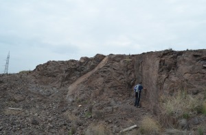 En la cantera romana se observan dos planos de falla