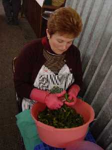 Cortando Pimientos - Barraca de la Pea Huertana El Tablacho - Bando de la Huerta - Fiestas de Primavera 2004