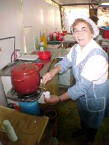 Autntico caf de Puchero - Barraca de la Pea Huertana Las Tenajas - Bando de la Huerta . Fiestas de Primavera 2004