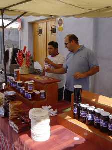 Mercadillo Tradicional El Zacatn, puesto arrope y miel