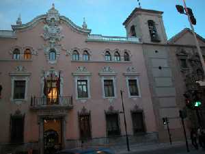 Fachada de la Facultad de Derecho de la Universidad de Murcia